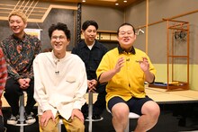 モグライダーとニューヨーク（後列）。(c)TBS