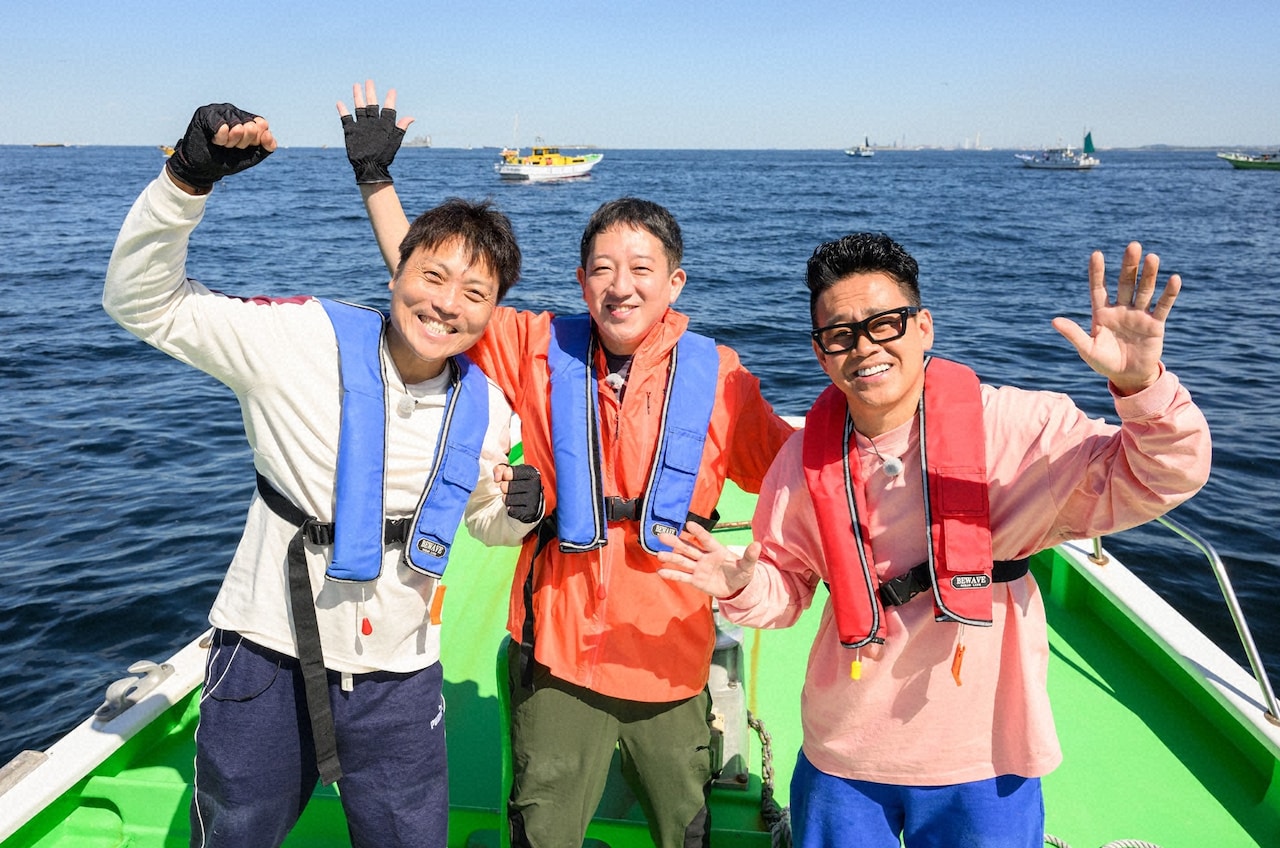 左からサバンナ、宮川大輔。(c)日本テレビ