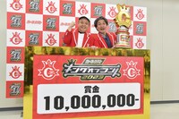 「キングオブコント2023」で優勝したサルゴリラ。