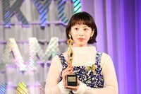 「ブラッシュアップライフ」にも出演していた夏帆は、「silent」（フジテレビ）で助演女優賞を受賞した。