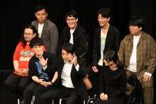 大会を総括しようとするジグザグジギー宮澤（前列左から3人目）。