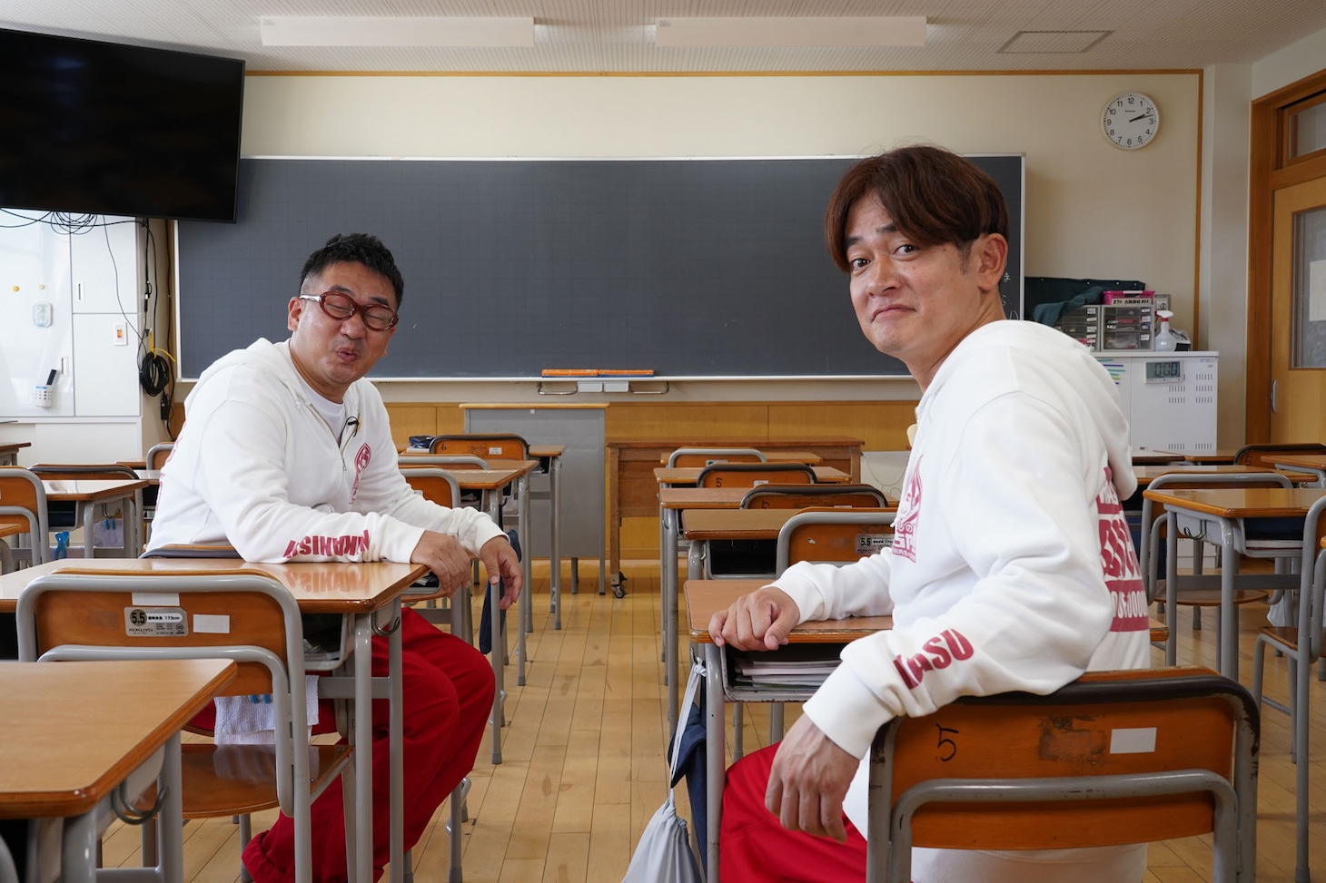 なすなかにし