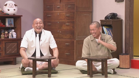 左から、錦鯉・長谷川、タカアンドトシ・トシ。(c)HBC