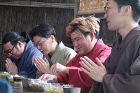 「ビスブラ＆男ブラのぶらりコント旅 さんぶら」のワンシーン。