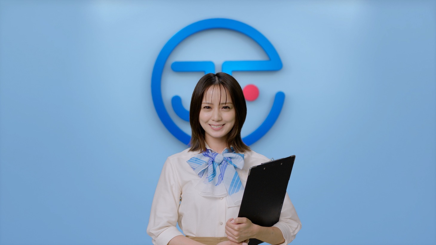 「ジョブティー」CMのワンシーン。