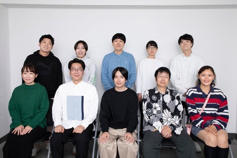 前列左から浅野千鶴、男性ブランコ浦井、玉田真也、市川しんぺー、川面千晶。後列左からうるとらブギーズ佐々木、エルフはる、ジェラードンかみちぃ、西出結、ライス田所。