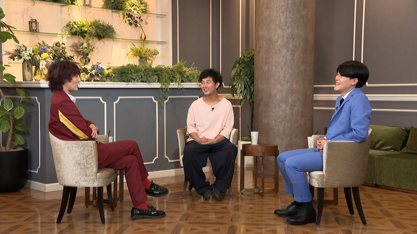 左から、ぱーてぃーちゃん・すがちゃん最高No.1、四千頭身・後藤、土佐兄弟・有輝。(c)フジテレビ