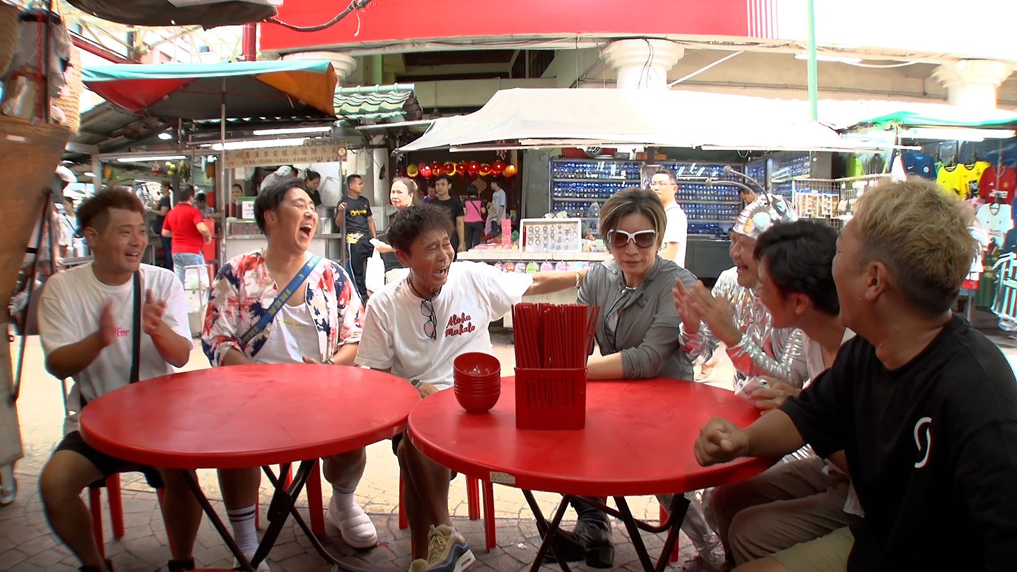 GACKTがゲストの「浜ちゃんの休日～マレーシアの旅～」のワンシーン。