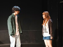 ダウ90000単独ライブ「20000」のワンシーン。