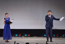 南海キャンディーズ山里と若林有子（TBSアナウンサー）