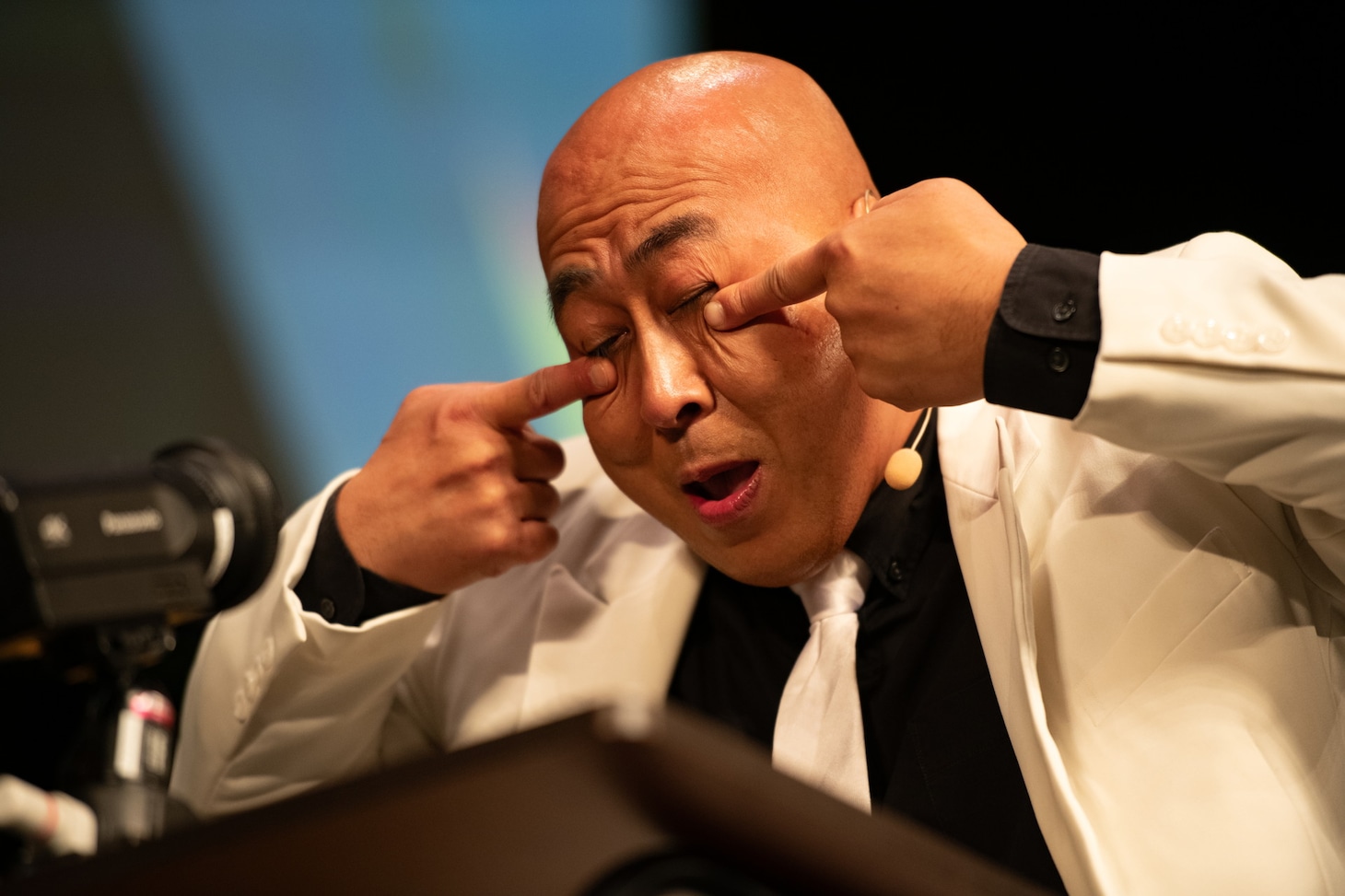 錦鯉・長谷川