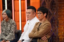 アンタッチャブルとぱーてぃーちゃん信子（左）。(c)テレビ朝日