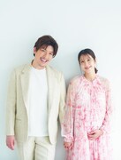 左からEXITりんたろー。、本郷杏奈。