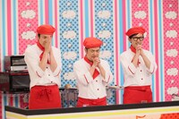 左から、かまいたち濱家、和牛・水田、こがけんの“最強料理芸人軍団”。(c)テレビ朝日