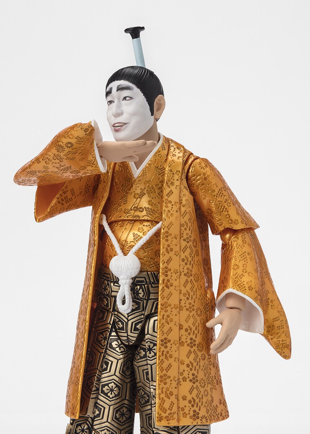S.H.Figuarts 志村けんのバカ殿様（アイーン顔）」(c)イザワ