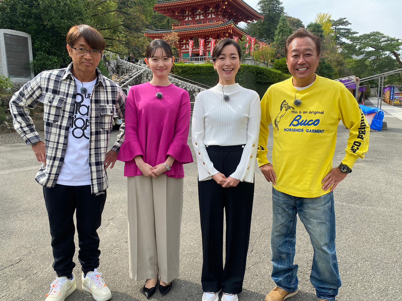 左からさまぁ～ず大竹、田中瞳アナウンサー、大江麻理子キャスター、さ