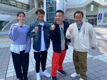 左から田中瞳アナウンサー、さまぁ～ず大竹、アンタッチャブル山崎、さまぁ～ず三村。(c)テレビ東京