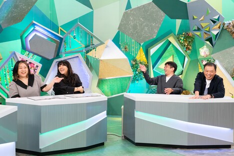 左から、海原やすよ ともこ、中川家。(c)ABCテレビ