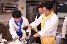 「火曜は全力！華大さんと千鳥くん」のワンシーン。(c)関西テレビ