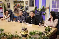 「これ余談なんですけど…」に出演する（手前左から）みちょぱ、ダイアン、野々村友紀子と、森本茉莉（後方）。(c)ABCテレビ