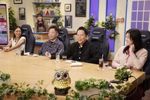 「これ余談なんですけど…」に出演する（手前左から）みちょぱ、ダイアン、野々村友紀子と、森本茉莉（後方）。(c)ABCテレビ