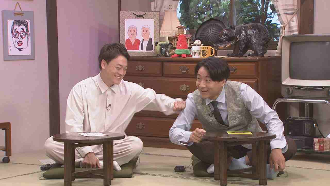 左から、おばたのお兄さん、田津原理音。(c)HBC