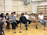 バンドのボーカルオーディションの様子。