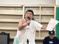 バンドのボーカルオーディションの様子。