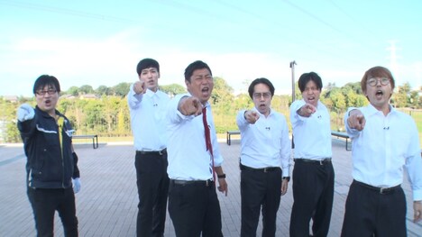 左からイチキップリン、西島永悟、パンサー尾形、佐助、チャッピー。りゅーじ、かたつむりピーチ。(c)関西テレビ