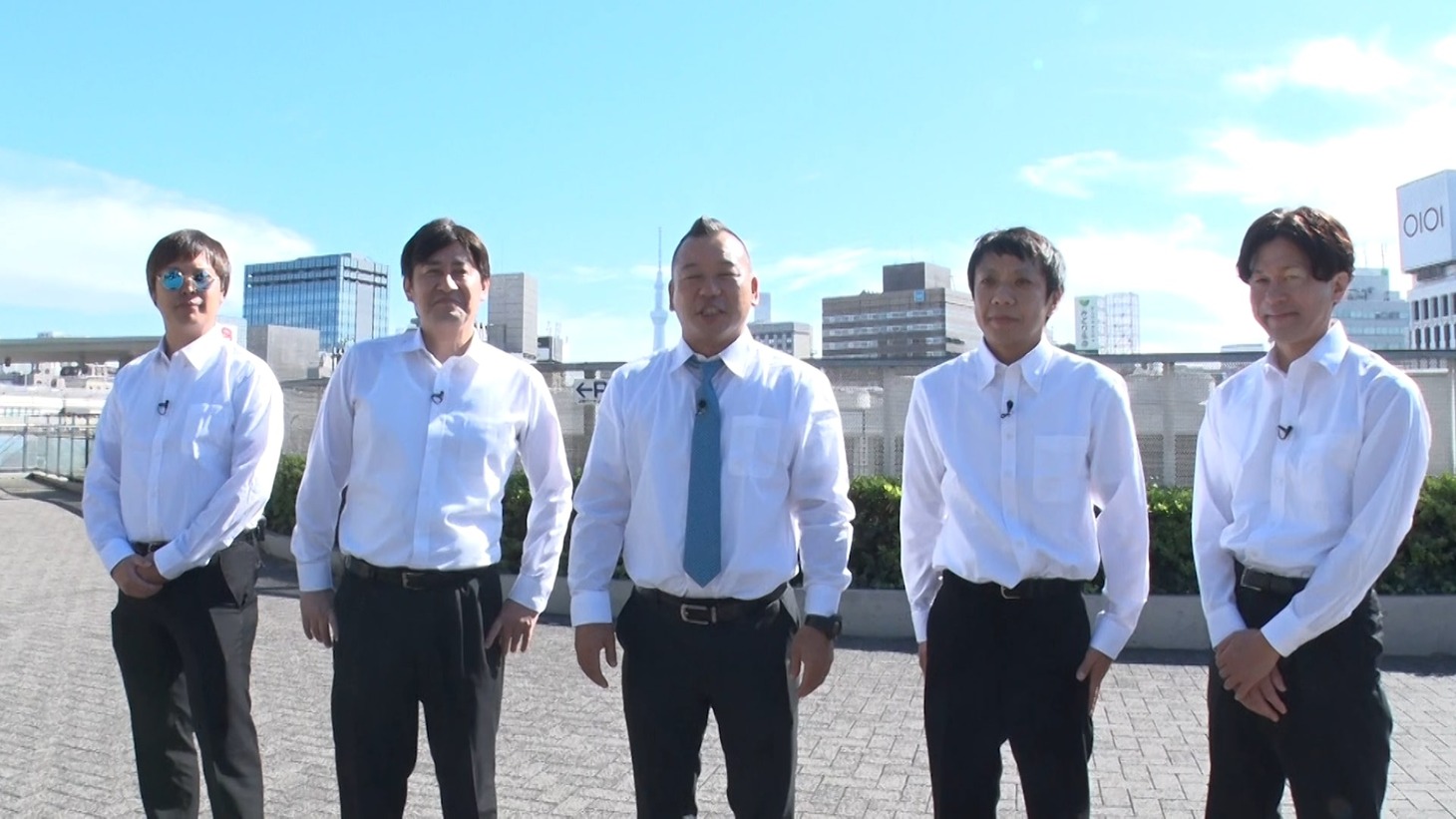 左から宮武ぜんた、だーりんず・松本りんす、バイきんぐ西村、や団・本間キッド、野田ちゃん。(c)関西テレビ