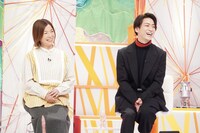 左から、大久保佳代子、亀梨和也。(c)フジテレビ