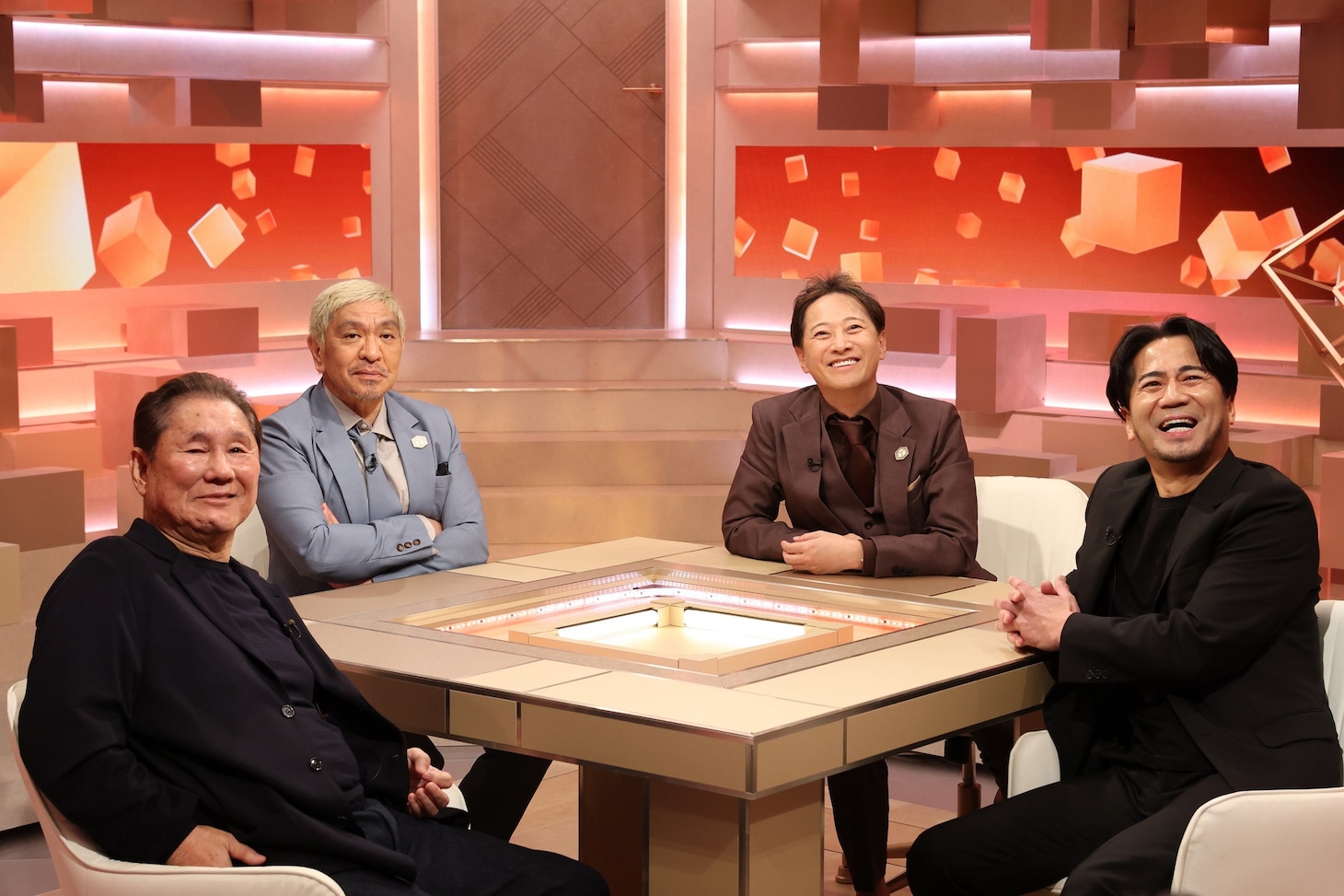 「まつもtoなかい」に出演する（左から）ビートたけし、松本人志、中居正広、EXILE HIRO。(c)フジテレビ