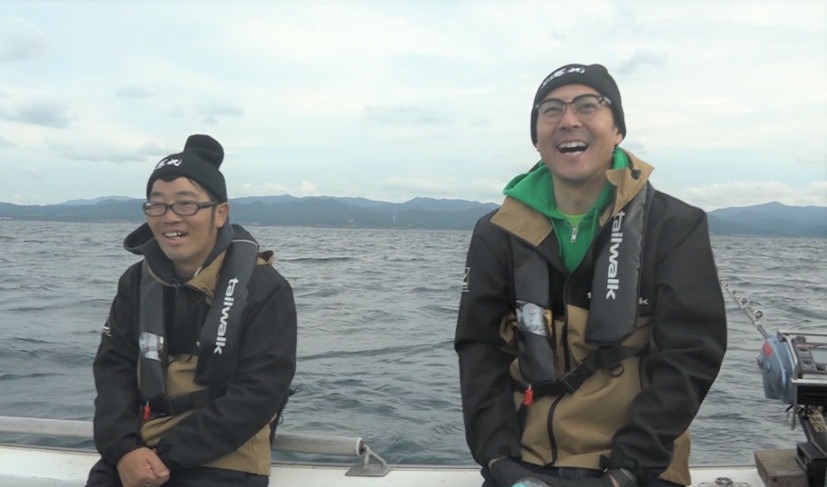 「東野・岡村の旅猿 特別版 大間で岡村マグロ解体ショーへの旅 完結編」のワンシーン。(c)日本テレビ