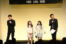 かわいらしいトークではりけ～んずに癒やしを与えるラブリースマイリーベイビー。