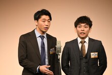 さや香。左から新山、石井。