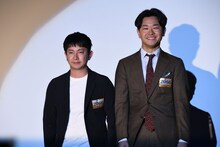 決勝進出者会見に登場したダンビラムーチョ。