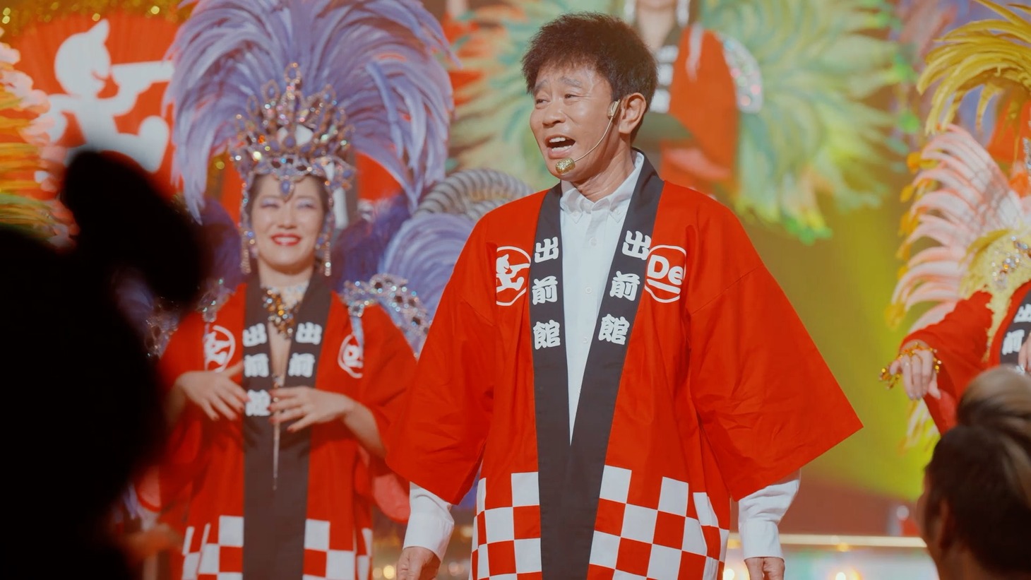 新CM「出前サンバ」編の撮影中の様子。