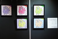 「三村マサカズ NFT ART COLLECTION ～三村アート1回なのか展」より。