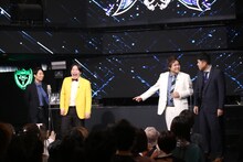 左から金魚番長、ダブルヒガシ。