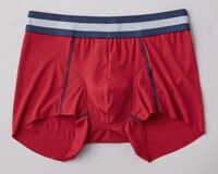 「日用品部門」にノミネートされた「NEXTYLE イケオジパンツ」。