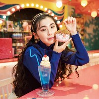 「握るマユリカのむぎゅっとマスコット」