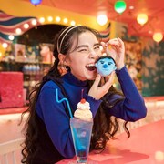 「握るマユリカのむぎゅっとマスコット」