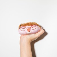 「握るマユリカのむぎゅっとマスコット（中谷）」