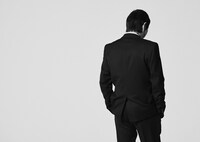 明石家さんまの写真集「さんまの背開き」（ワニブックス）収録カット。