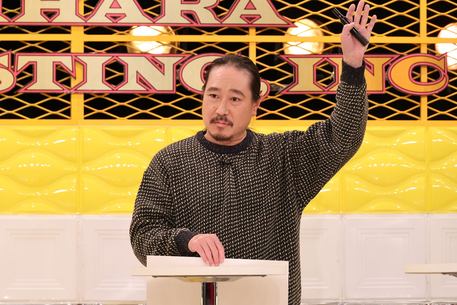 笑い飯・西田