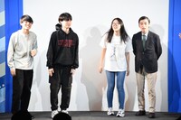 新人賞2位の群青団地（左）と1位の十九人（右）。