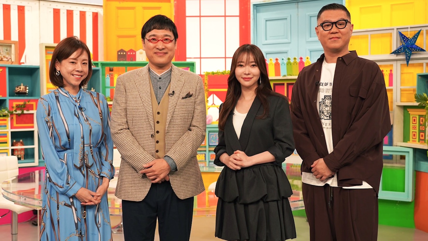 左から高橋真麻、南海キャンディーズ山里、指原莉乃、シソンヌ長谷川。(c)日本テレビ