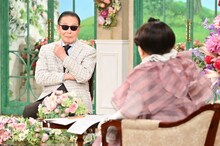 「徹子の部屋」に出演するタモリ。(c)テレビ朝日