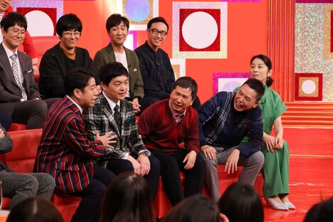 ウエストランドと爆笑問題のトークの様子。(c)テレビ朝日