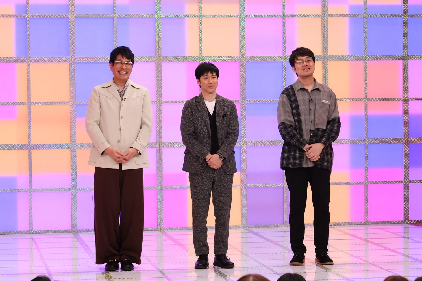 左から、古坂大魔王、東貴博、土田晃之。(c)テレビ朝日